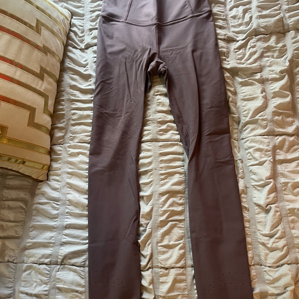 Lululemon size 6 muted purple leggings